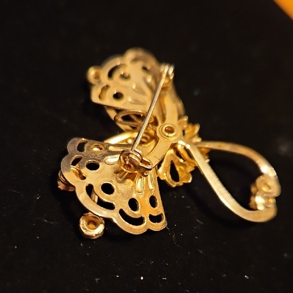 Elegant Gold and Blue Flower /Butterfly Brooch / Necklace Charm - Picture 2 of 2